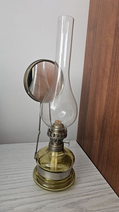 Lampa naftowa zołta PRL