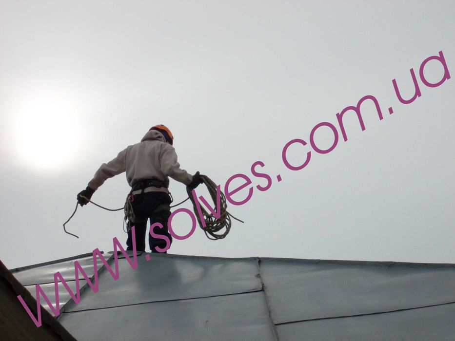 Сбросить снег с крыши, сбить сосульки, Киев альпинисты