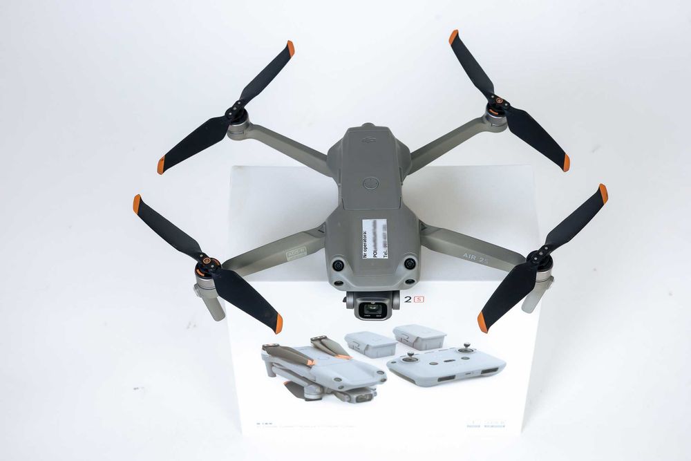 Dron DJI Air 2S Fly More Combo zestaw