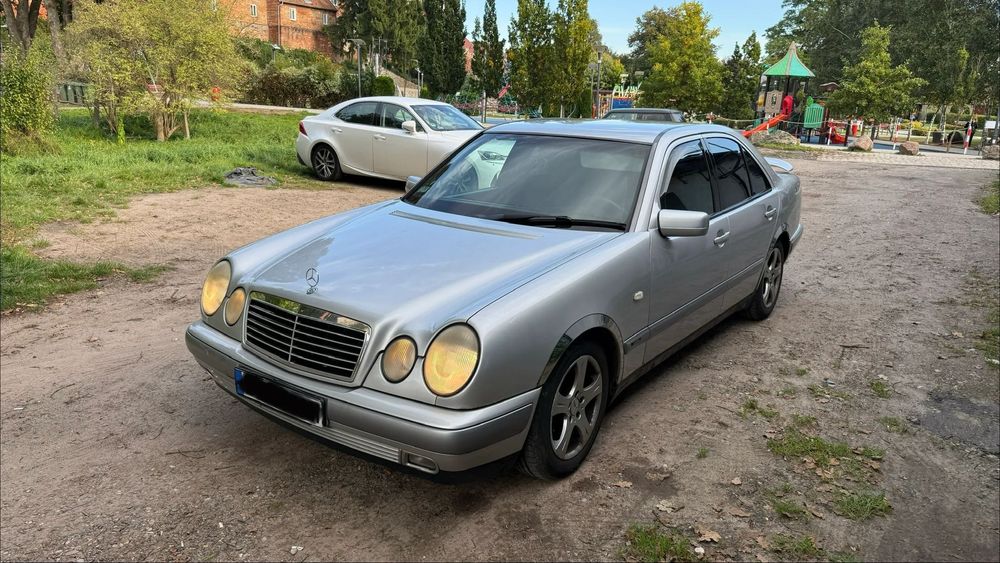 Mercedes-Benz Klasa E
