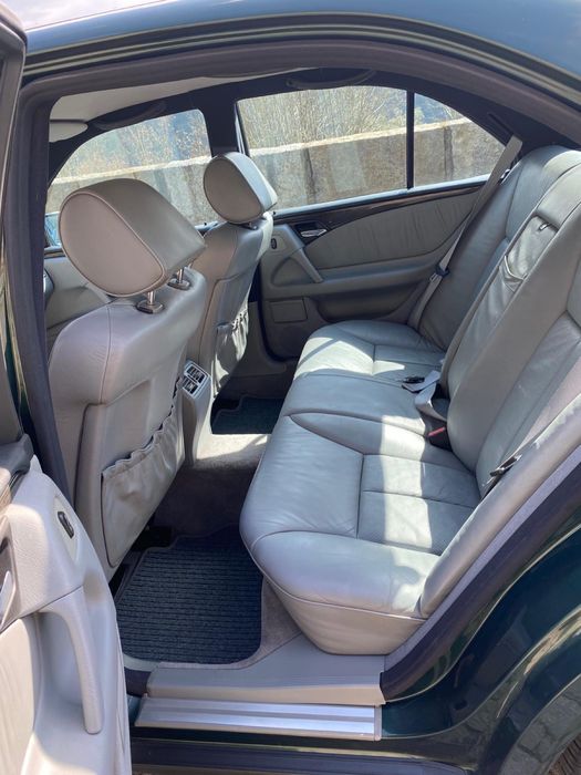 Mercedes E290 TD