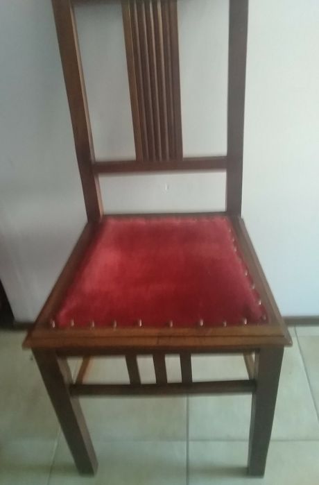 Cadeiras Vintage e madeira