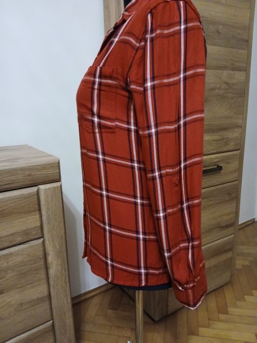 Bluzka  koszulowa w kratkę  40
