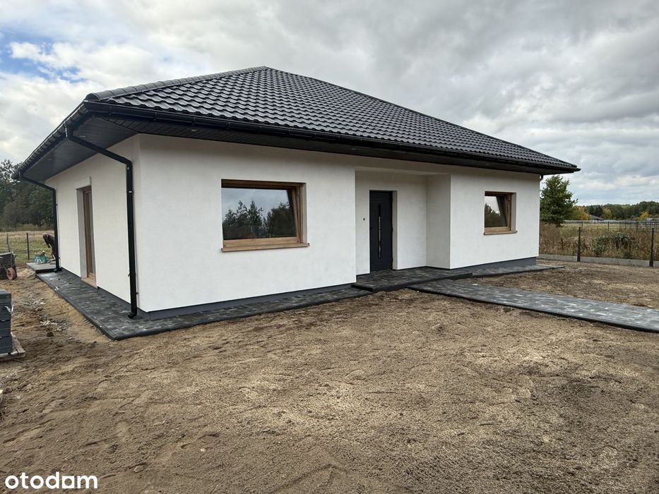 Nowy dom w Gomunicach duża działka stan deweloperski