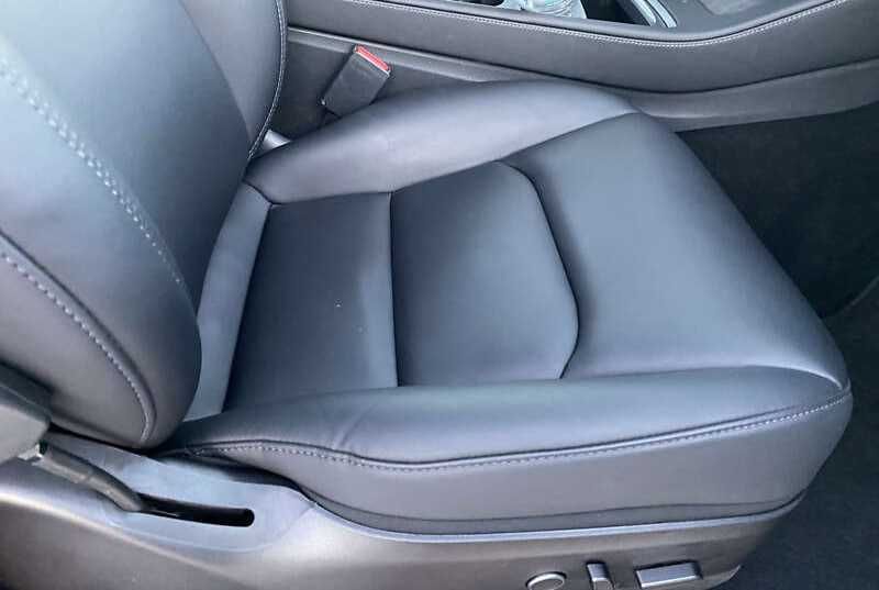 tesla model y 2021