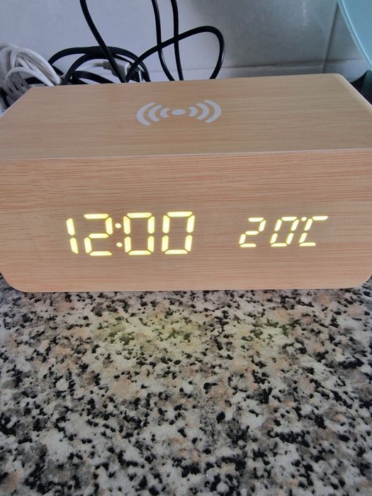 Relogio,despertador e carregador
