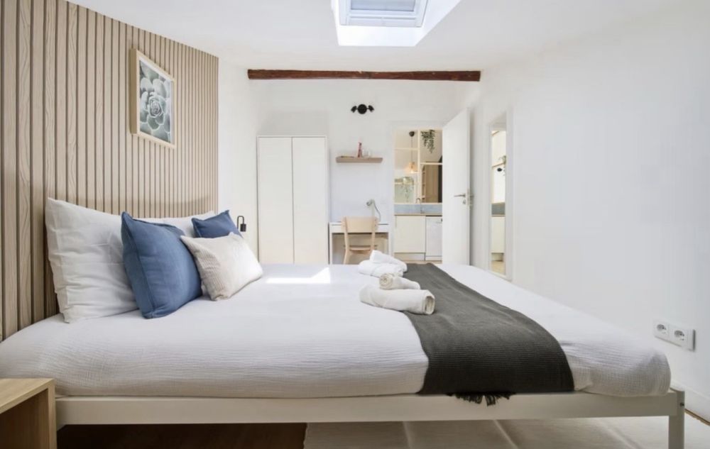 Montagem de Movies, Painéis Ripados, Pinturas.