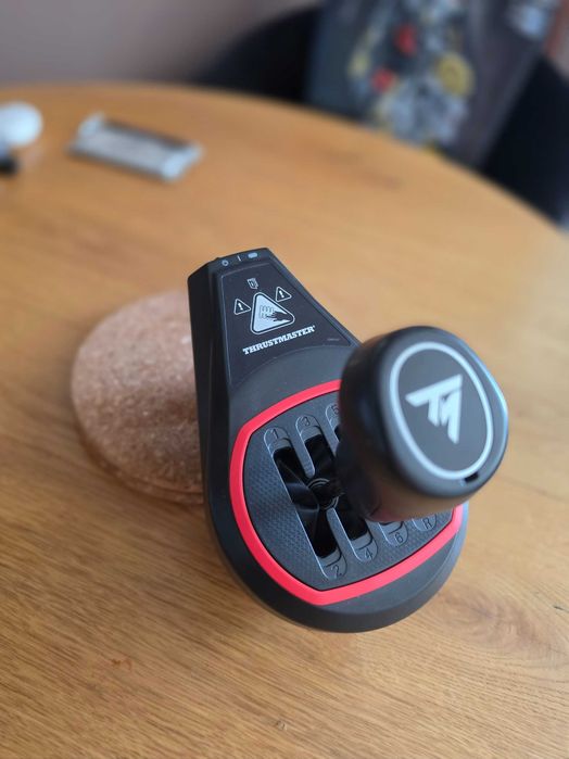kierownica thrustmaster T598 + Shifter