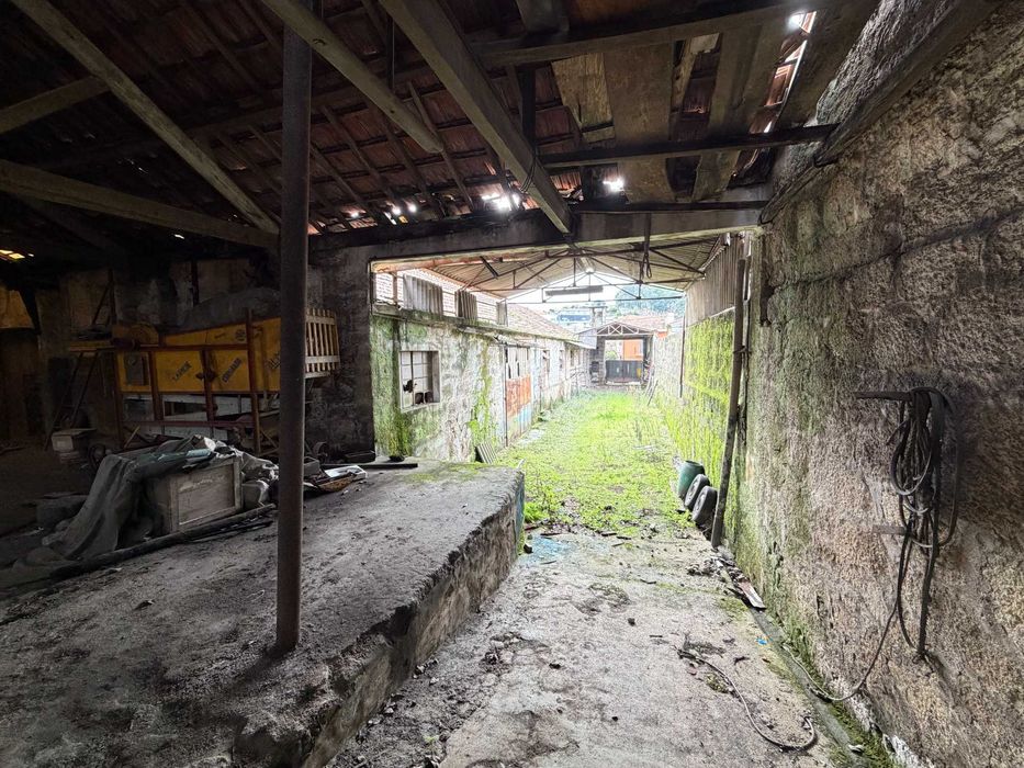 Armazém para indústria, comércio com habitação