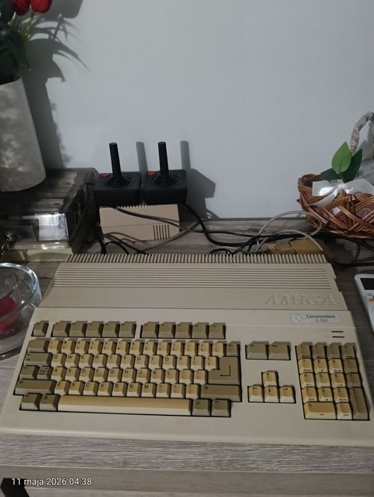 Amiga 500 z rozszerzeniem 1mb