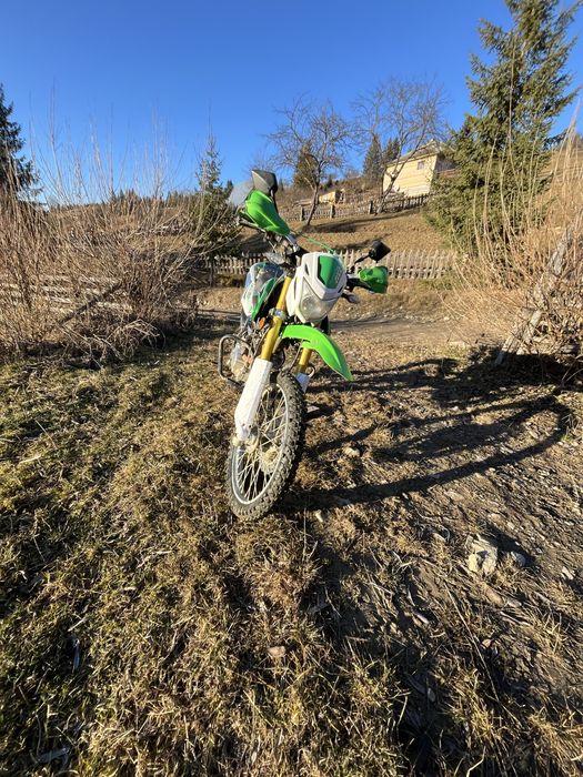 Продам мотоцикол сенке 250або обмін