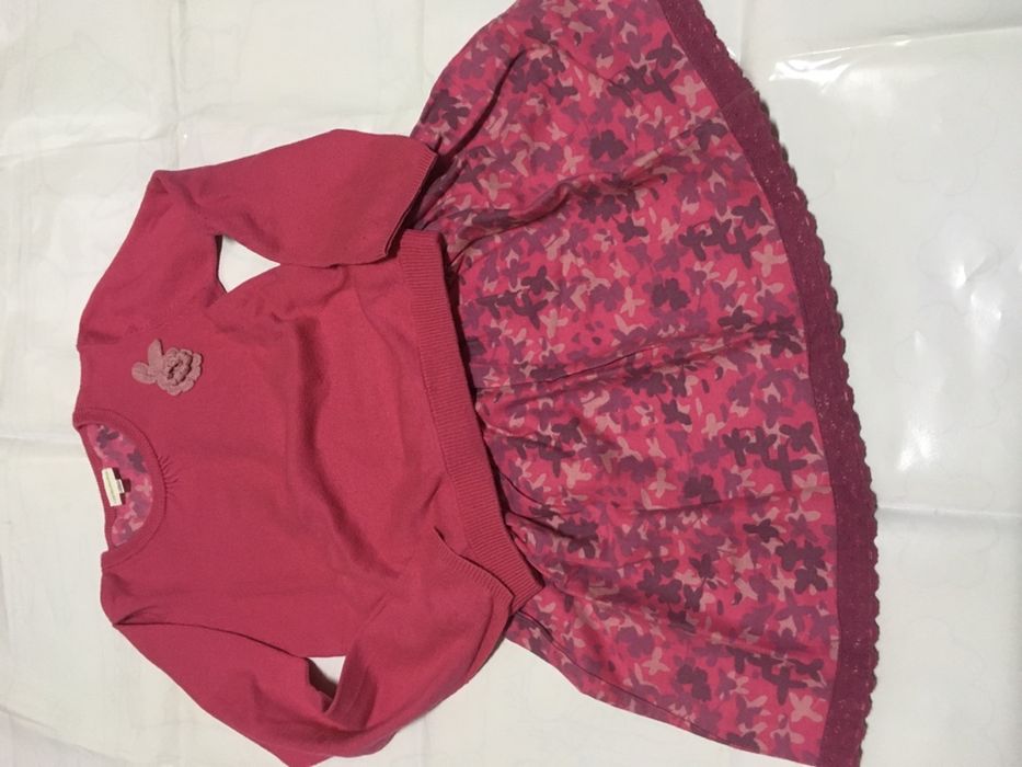 Conjunto primaveril camisola/saia vertbaudet 8anos
