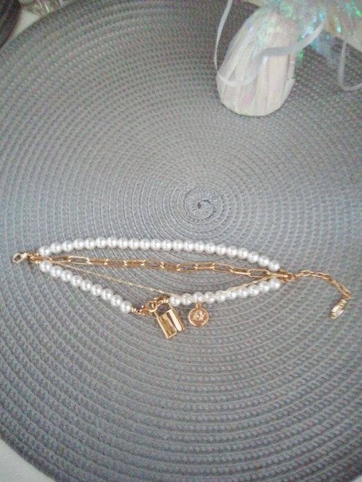 Biżuteria łańcuszka i bransoletki.  terpiłowskich