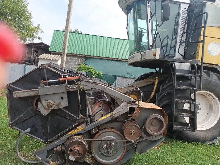 Комбайн зернозбиральний