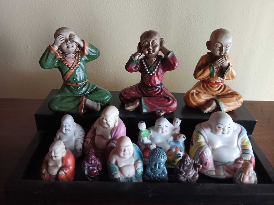 Conjunto de 14 pequenos Budas