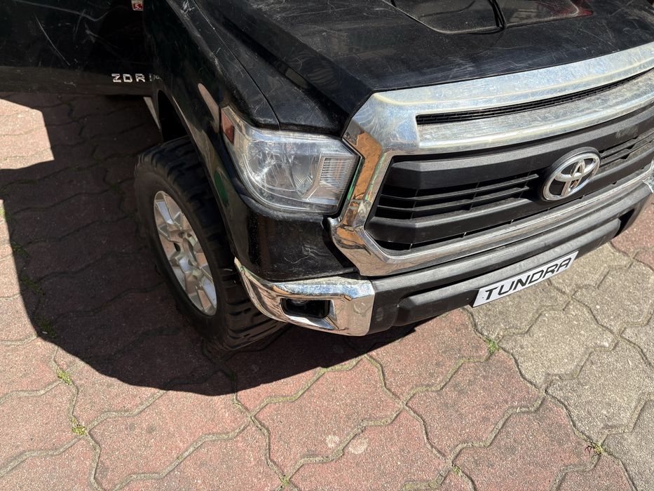 Toyota Tundra XXL dla 2 dzieci sterowana