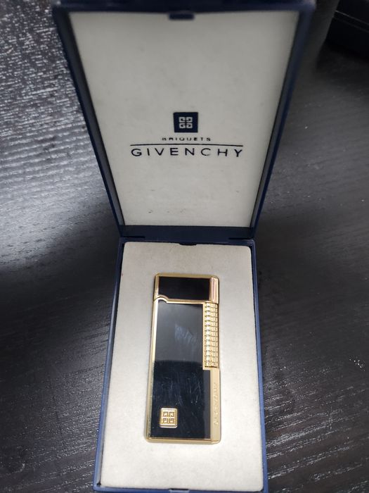 Isqueiro vintage Givenchy