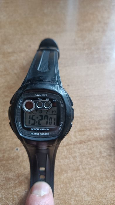Sprzedam zegarki casio