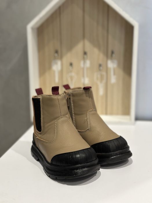 Демісезонні чобітки