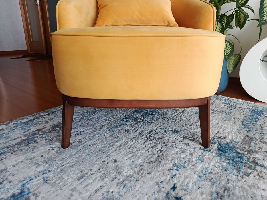 2 cadeirões veludo amarelo ouro