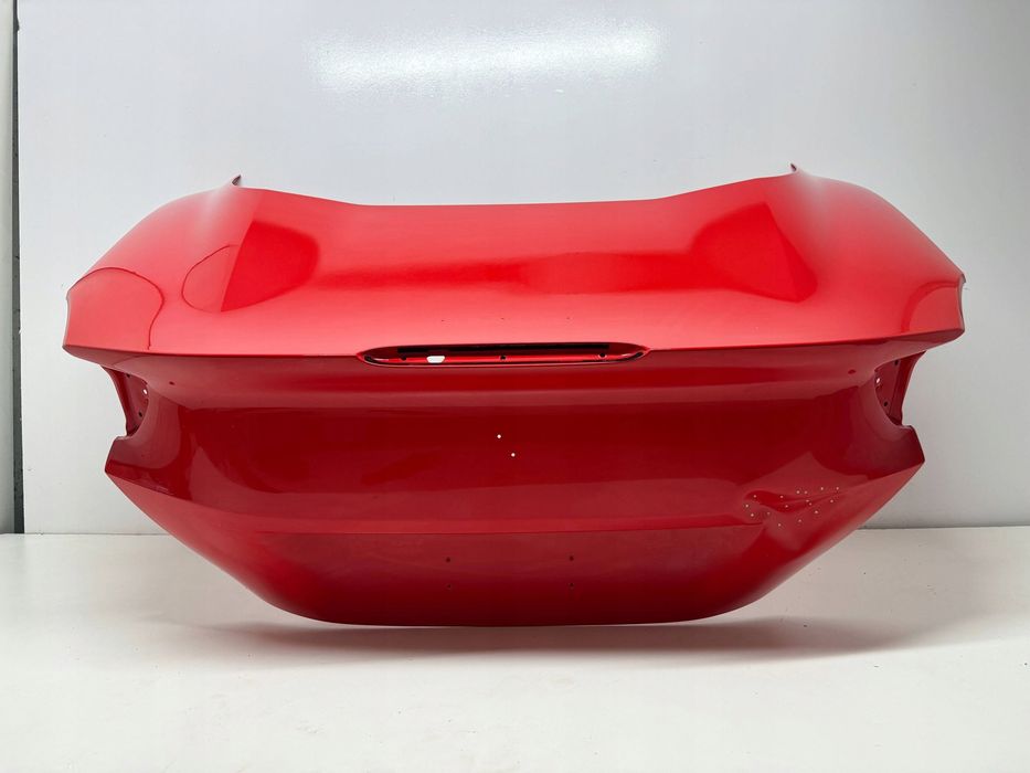 ferrari portofino f164 klapa tył tylna spoiler ładna