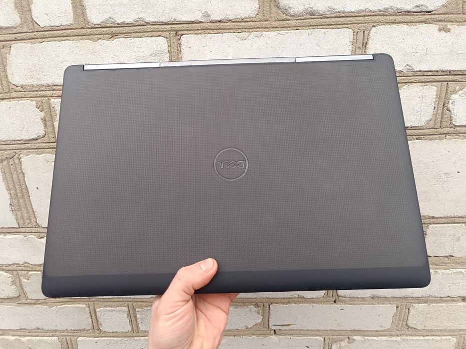 Ігровий ноутбук DELL (i7 7820HQ/32/512/P3000 6GB)