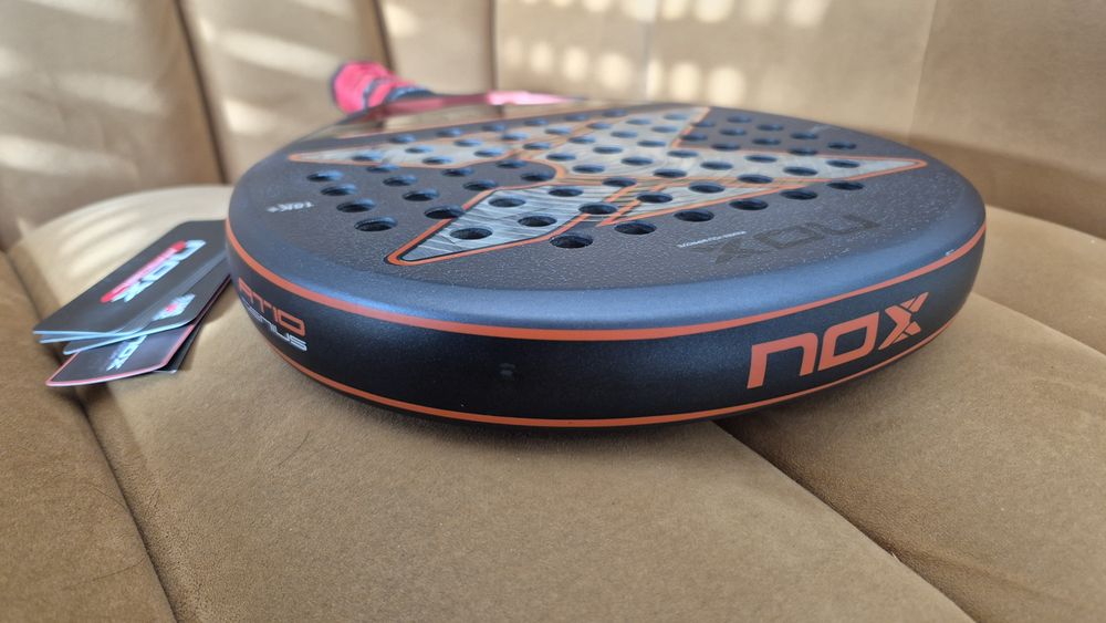 Raquete Padel Nox AT10 18K A. Tapia 2025 - Nova!!!