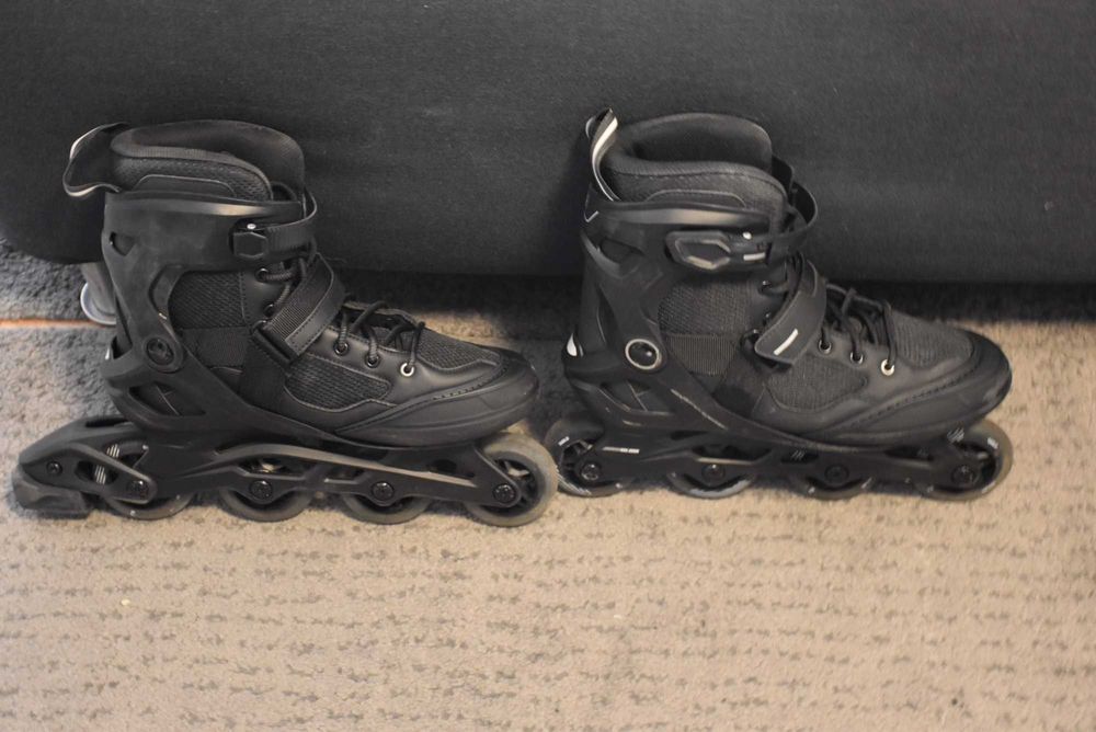 Vendo patins em linha adulto, tamanho 43, usados