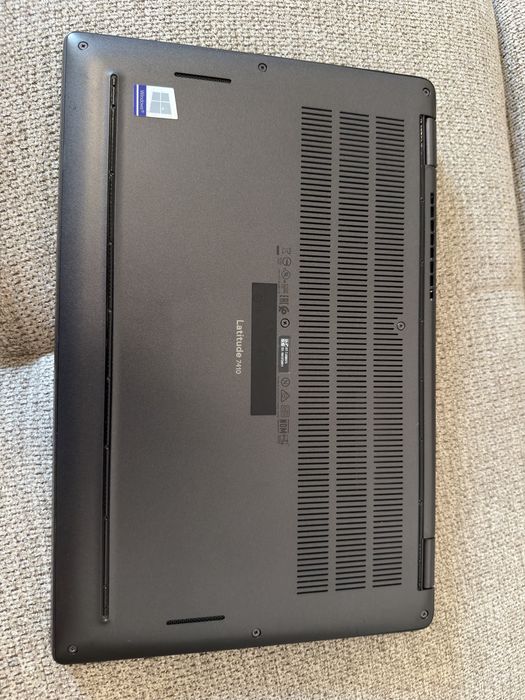 Dell Latitude 7410 Intel i5 10gen / 16GB ram / 256GB SSD / modem LTE SIM / BATERIA 96%