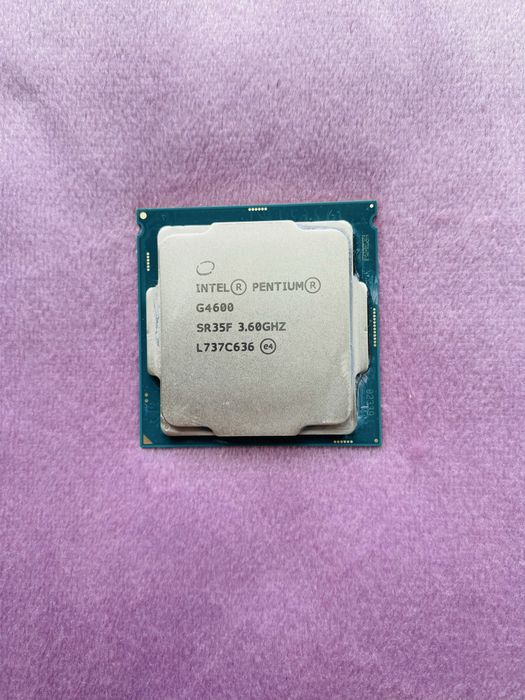 Процесор Intel Pentium G4600 (2 ядра / 4 потоки)