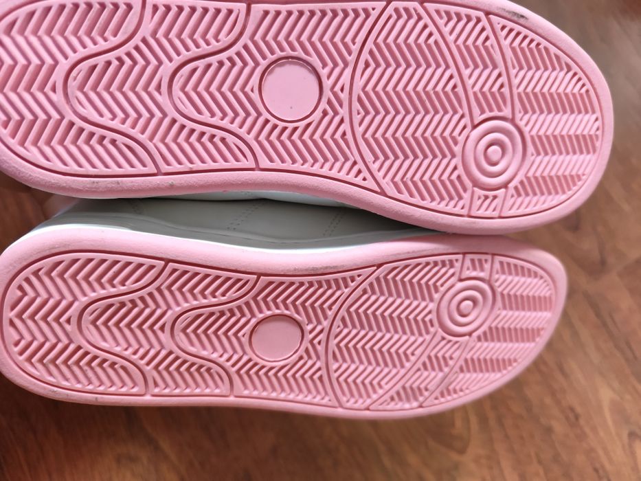 Sapatilhas novas Zippy 36