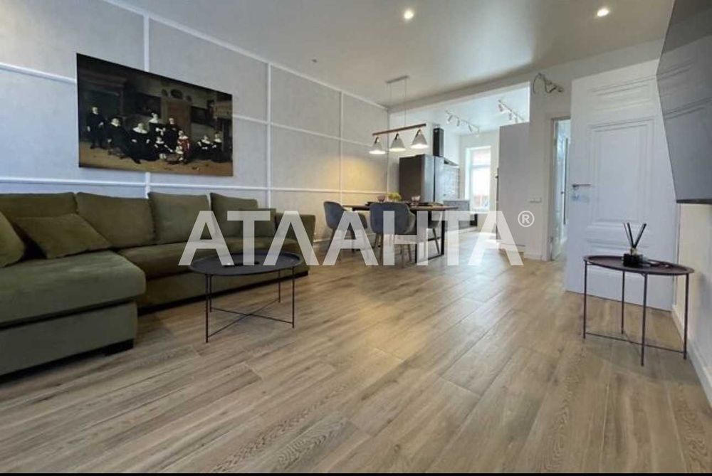 Шикарный дом возле моря