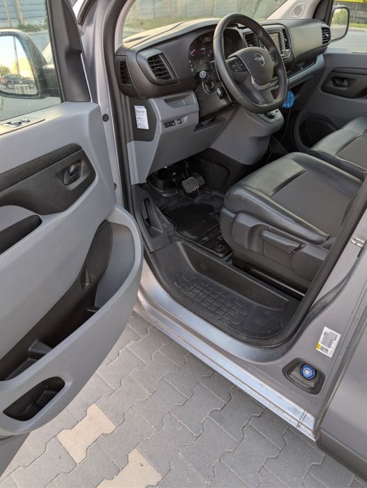 Opel Vivaro 2.0 automat 2020 rok