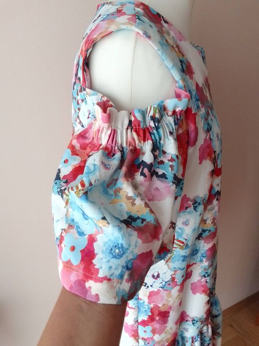 Sukienka letnia MIDI w kwiaty 40 MODELLO