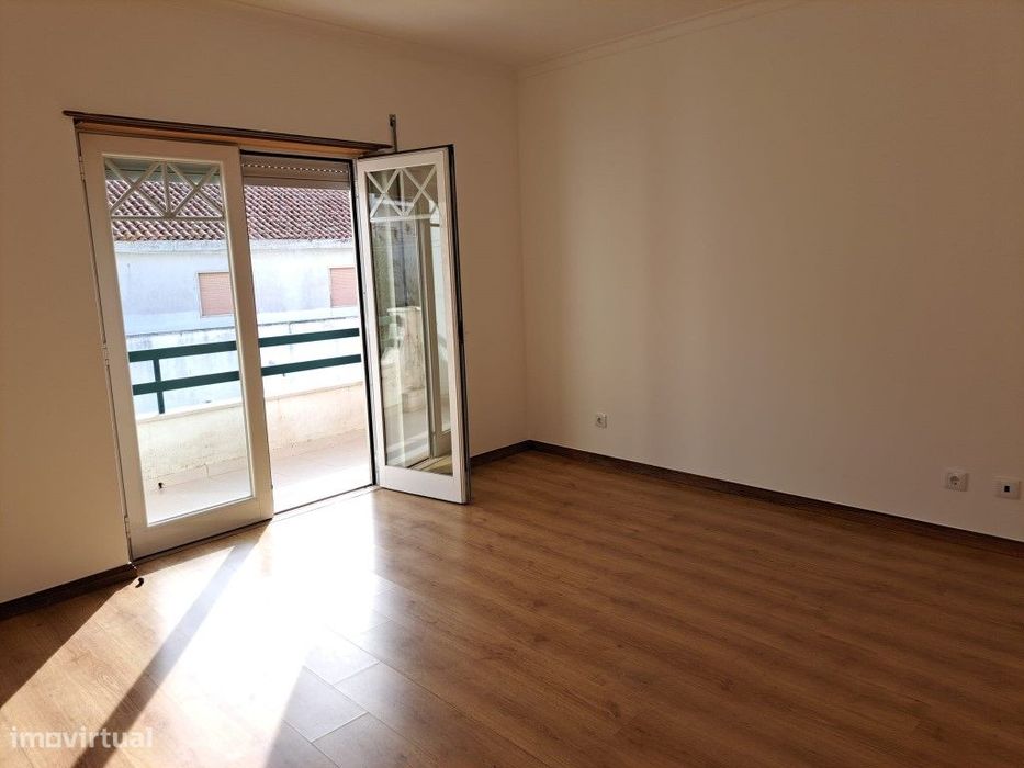 Apartamento T2 Malveira - centro