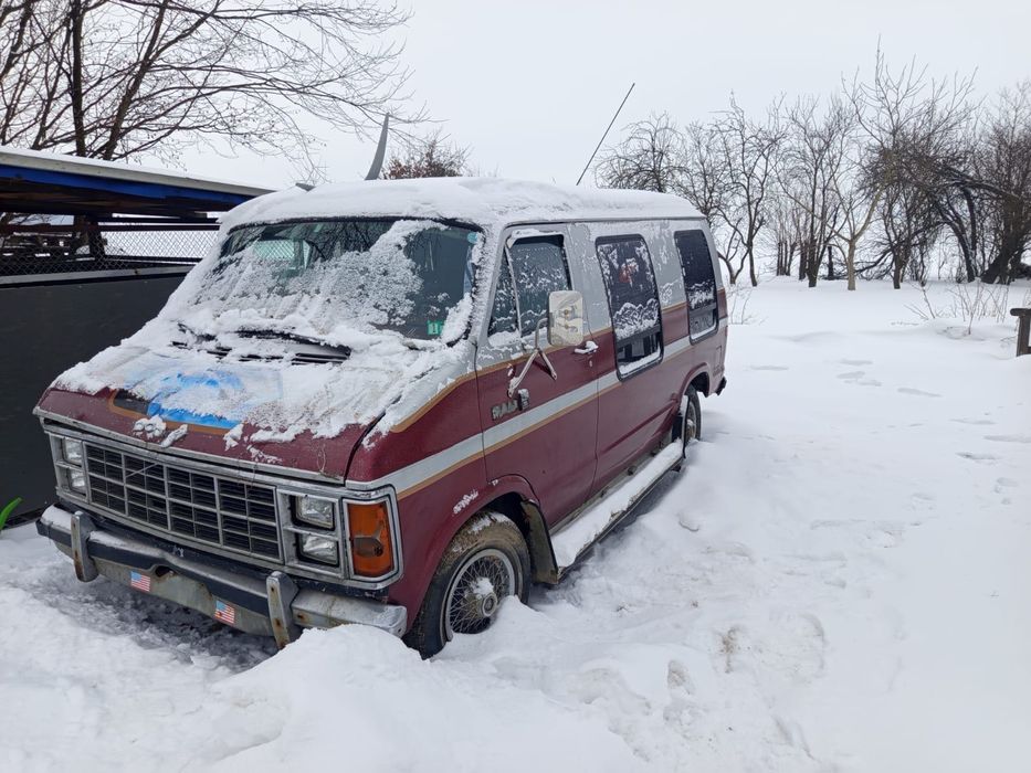 Chrysler Dodge Ram 150 3.7 B Van Salonka Kamper 1984r zabytek Okazja