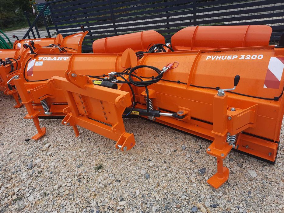 Pług śnieżny do ciagnika do śniegu volant