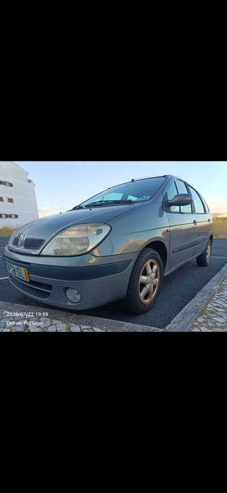 Carro Renault scenic 2001 230 mil km.