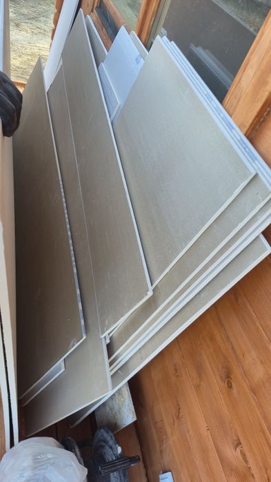 2x Regips Plus resztki