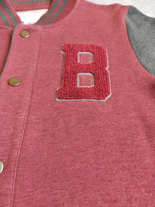 Бомбер-varsity jacket