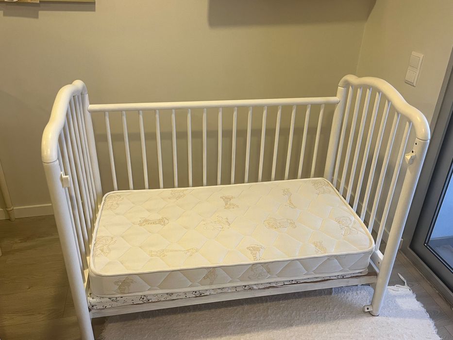 Cama de criança como nova