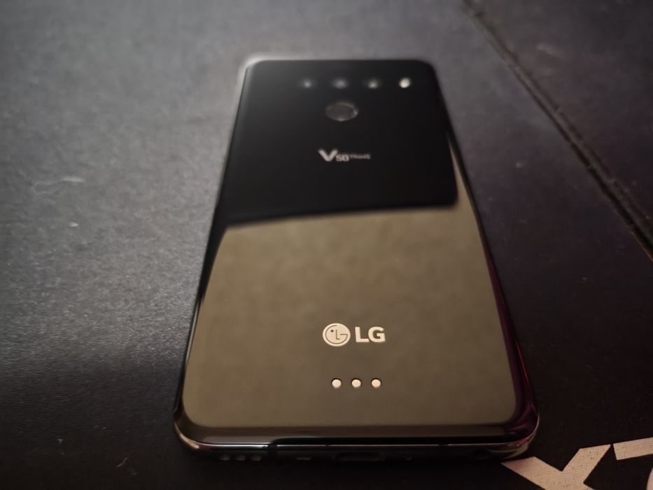Смартфон/мобильный телефон Lg v50