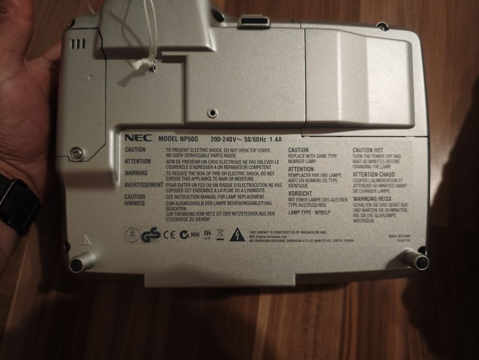 Проектор NEC NP50 .
