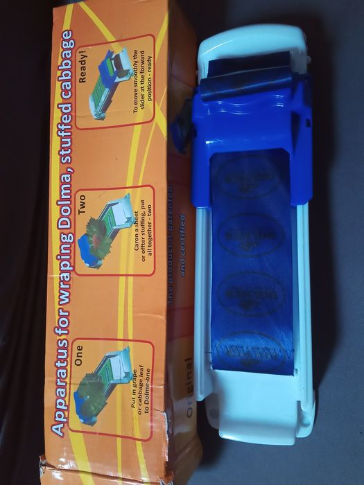 Przyrząd do zwijania roladek