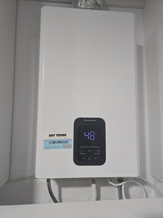 Esquentador a gás ventilado ARISTON NEXT EVO X OFT 12L BUTANO PROPA