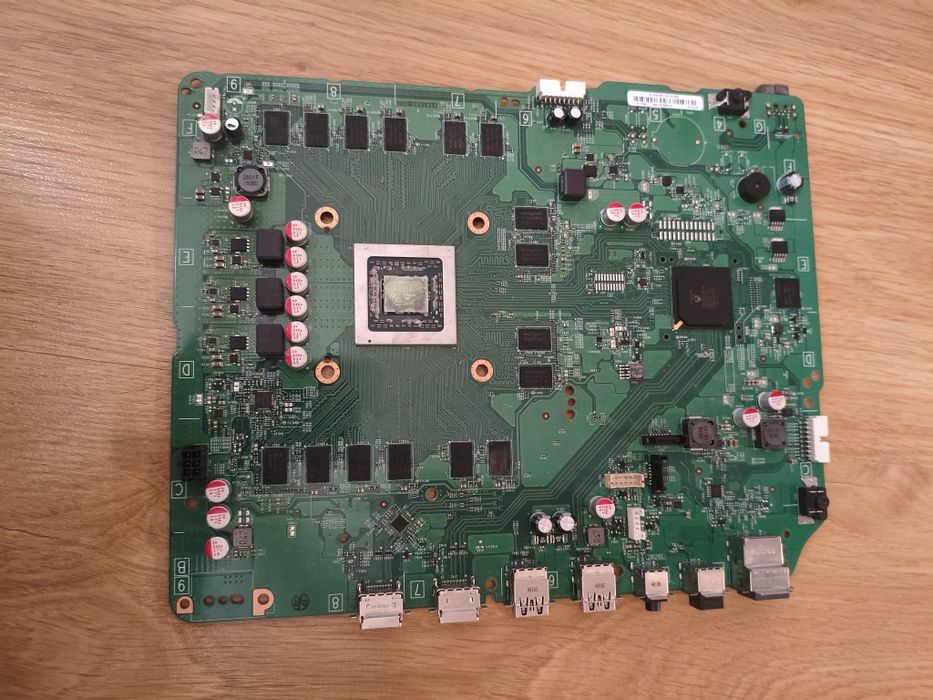 Uszkodzona płyta główna Xbox one s