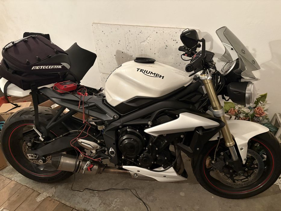 Triumph street triple 675 niski przebieg 19000tys km
