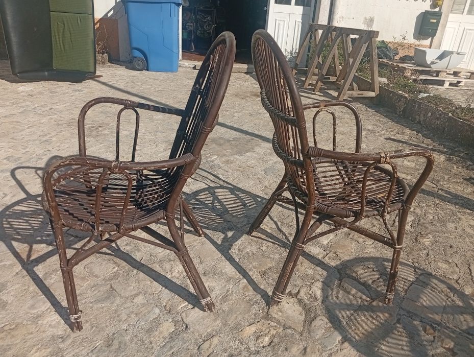 Conjunto de jardim em vime e bambu