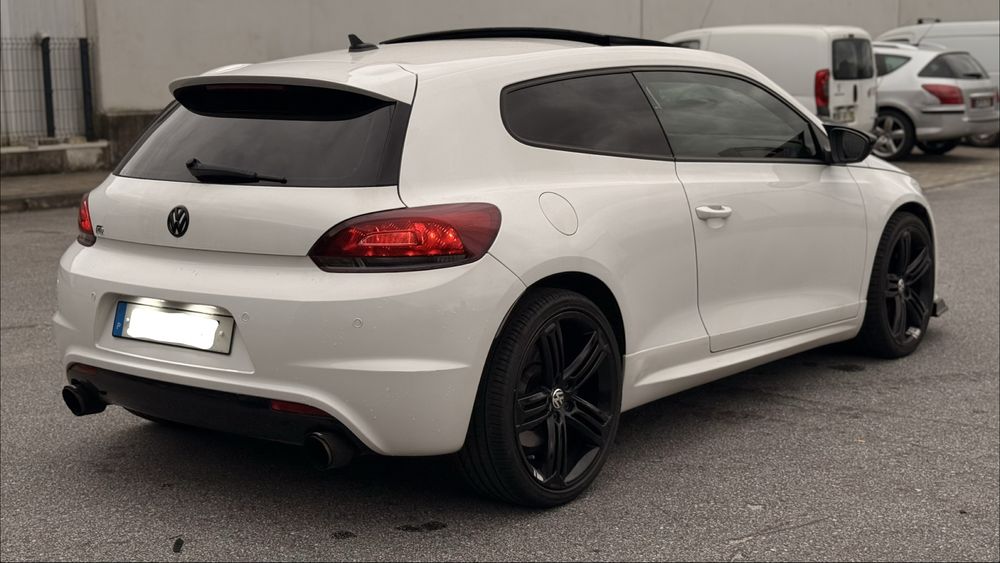 Scirocco R DSG 265cv