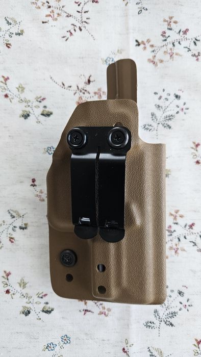 Kabura do Canic submete